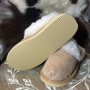 Cozy Beige Real Fur Slippers